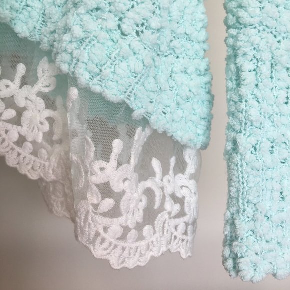 No Boundaries Sweater - Picture 4 of 6